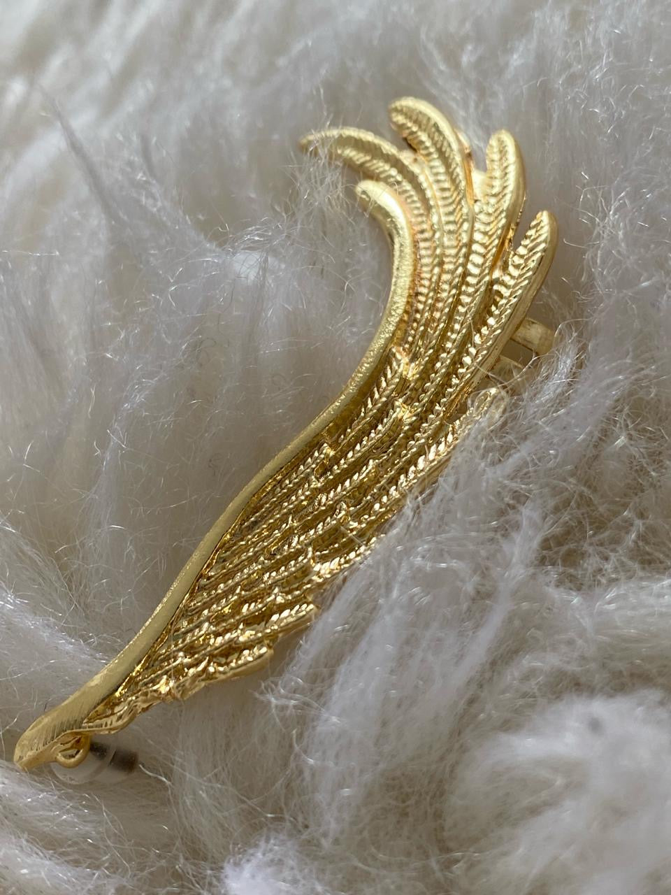 Gold Ear Cuff Upper